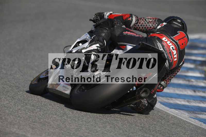 /Archiv-2024/02 29.01.-02.02.2024 Moto Center Thun Jerez/Gruppe schwarz-black/backside